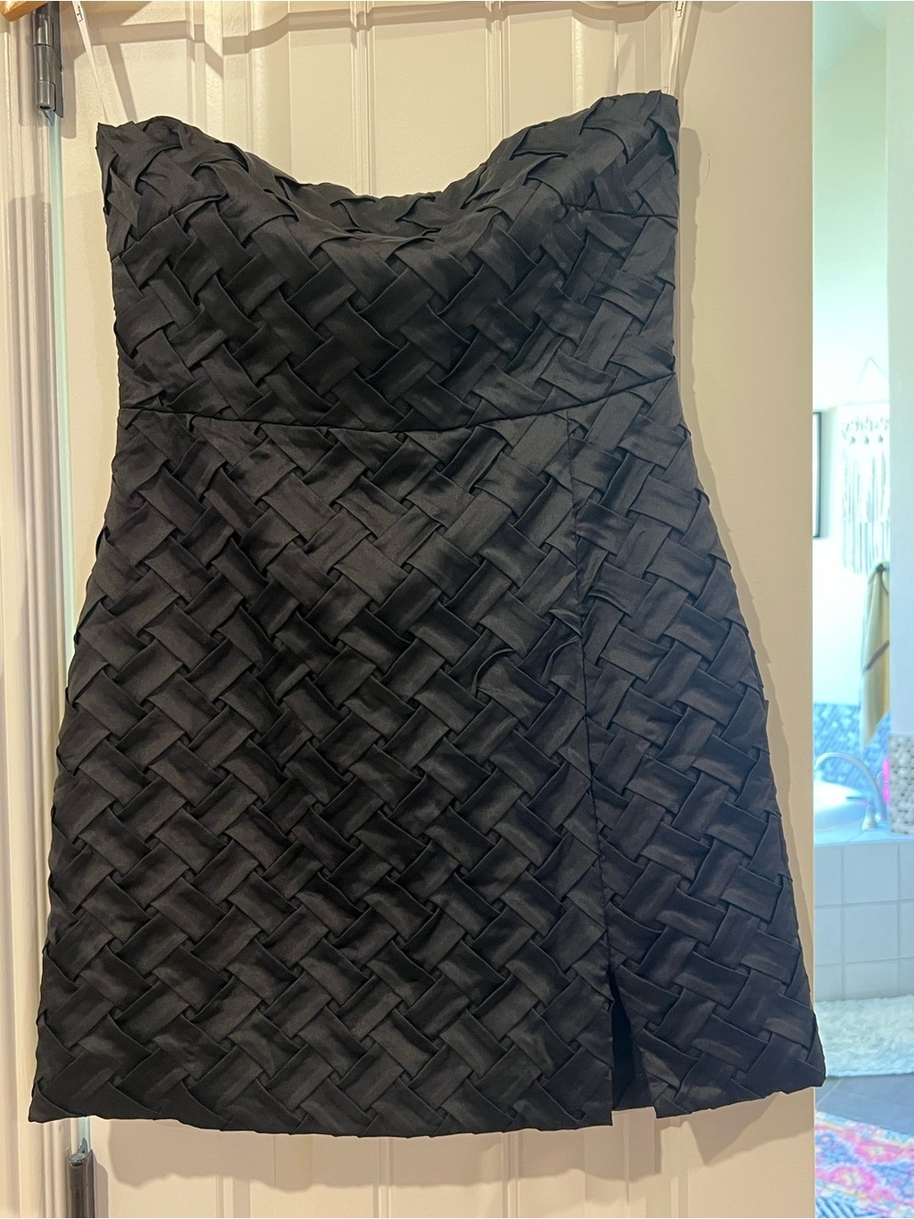 Lulu's Black Strapless Woven Mini Dress